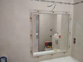 Осветленное зеркало для ванной комнаты 800х800 с фацетом 10 мм
